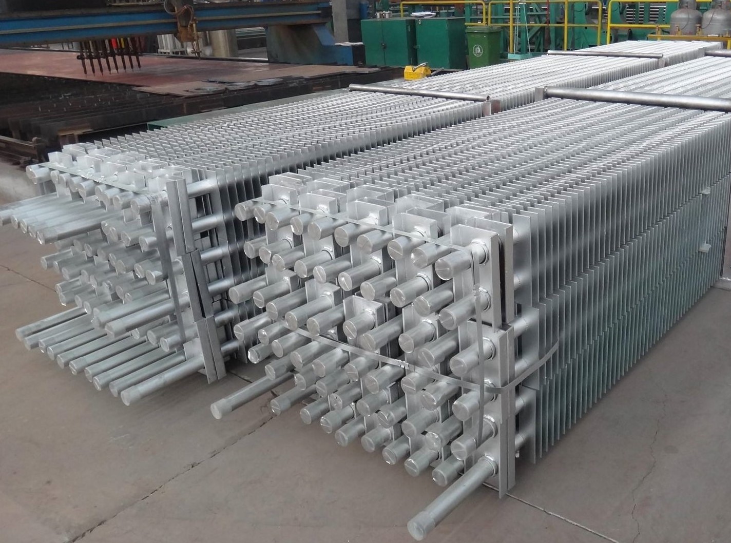 Economizer with finned tube