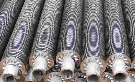 Spiral wound finned tube