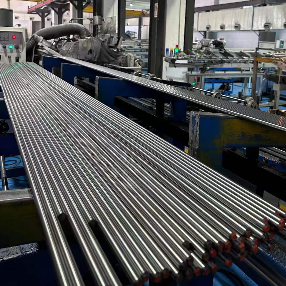 China's foreign trade started steadily and the total export value in the firs...